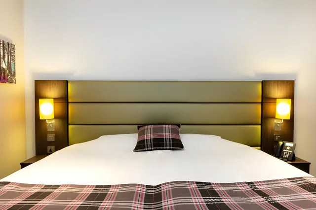 غرفة بسريرين مزدوجين للمدخنين، Premier Inn Dubai Al Jaddaf 1/1