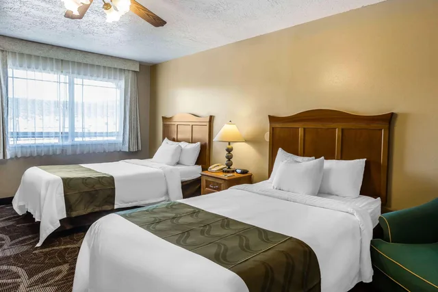 غرفة بسريرين كوين بإطلالة على الجبل، Quality Inn Panguitch near Bryce Canyon 1/2