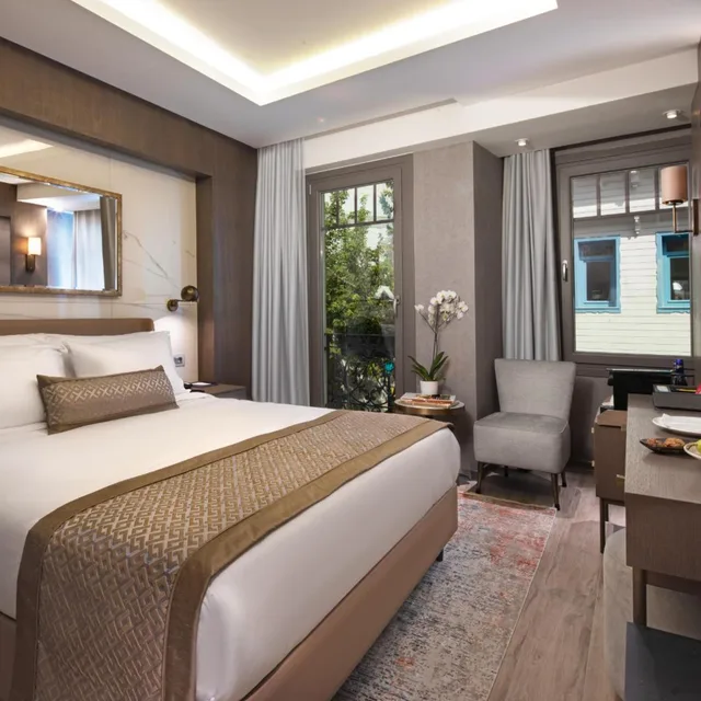 Superior, Double Bed, Mula Hotel 3/5