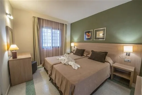 بنغل مفرد، Relaxia Lanzasur Club 1/1