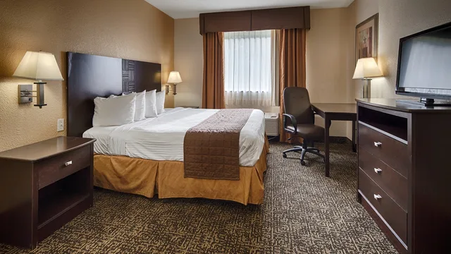 غرفة بسرير كينج، Best Western Inn Elyria 6/6