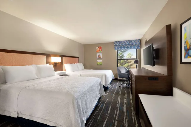 غرفة بسريرين كوين، Hampton Inn Tracy 1/2