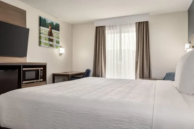 جناح استوديو بسرير كينج، Baymont by Wyndham La Grange KY Southeast 1/9
