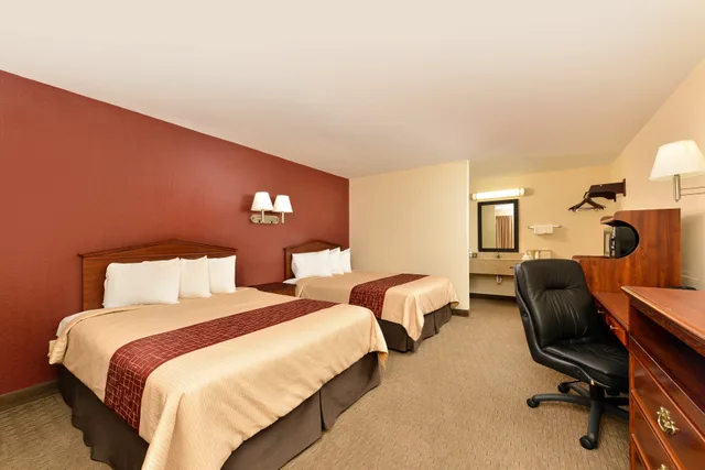 غرفة ديلوكس بسريرين كوين، Red Roof Inn Dalton 3/7