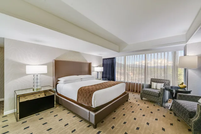 جناح بسرير كينج بإطلالة على البحيرة، Caesars Republic Lake Tahoe 1/10