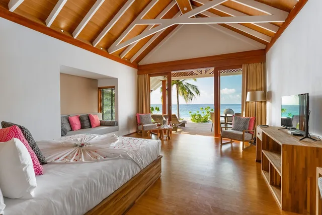 Beach Villa, Double Bed, Sofa، Kudafushi Resort and Spa 1/5
