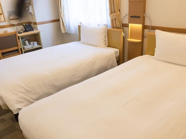 غرفة بسريرين منفصلين للمدخنين، Toyoko Inn Tokyo Monzen-Nakacho Eitaibashi 3/3