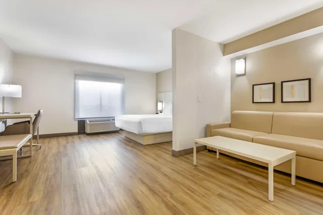 جناح بسرير كينج، Best Western Plus Sugar Land-Stafford 5/8
