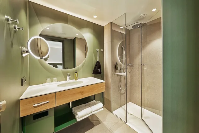 غرفة سوبيريور بسريرين منفصلين، H+ Hotel Eschborn 4/4