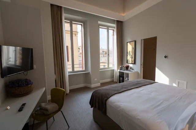 غرفة ديلوكس بسريرين منفصلين بإطلالة على المدينة، Domus 21 Luxury Suites 2/6