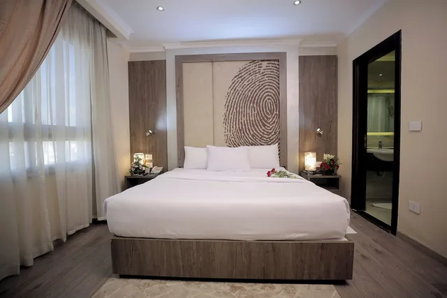 غرفة سوبيريور بسرير كينج، Cairo Taj Dokki Families Tower Hotel 1/10