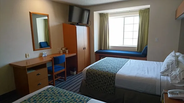 غرفة قياسية بسريرين كوين، Microtel Inn and Suites by Wyndham Chihuahua 7/10