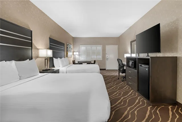 غرفة بسريرين كوين لذوي الإعاقة، Best Western Plus Park Place Inn - Mini Suites 1/8