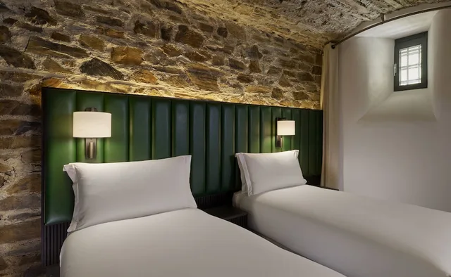 غرفة كلاسيكية بسرير مزدوج أو سريرين منفصلين لذوي الإعاقة، The Bodmin Jail Hotel 2/5