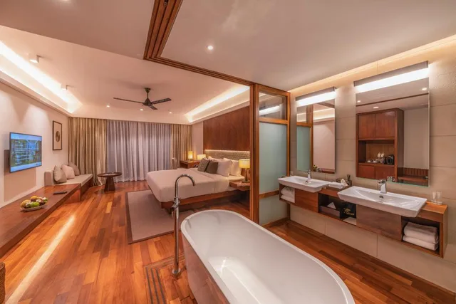 Super, Deluxe, Ocean View، Le Grand Galle 2/2