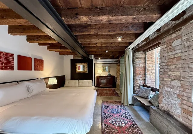 Junior Suite, Comfort, Queen Bed, Private Garden, Sofa، Avogaria Locanda Restaurant 2/9
