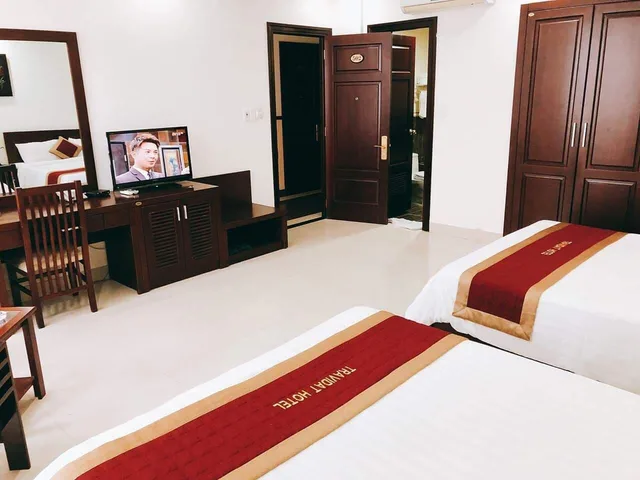 غرفة عائلية بسريرين مزدوجين بحوض استحمام، Da Nang Port Hotel 4/4