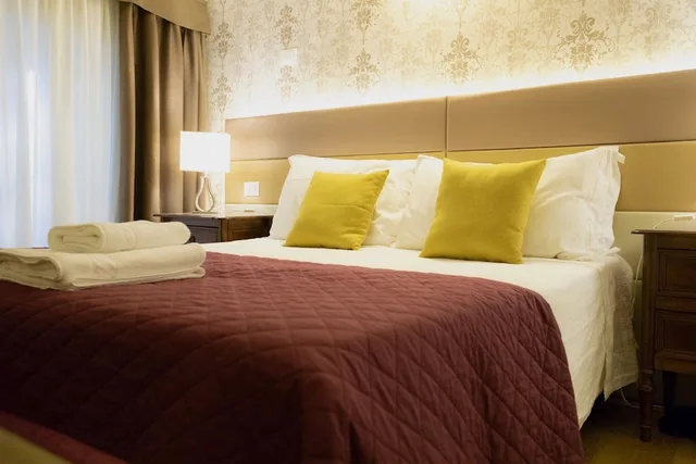جناح جونيور بسرير كوين مع أريكة، Navona Residenza De Charme 2/6
