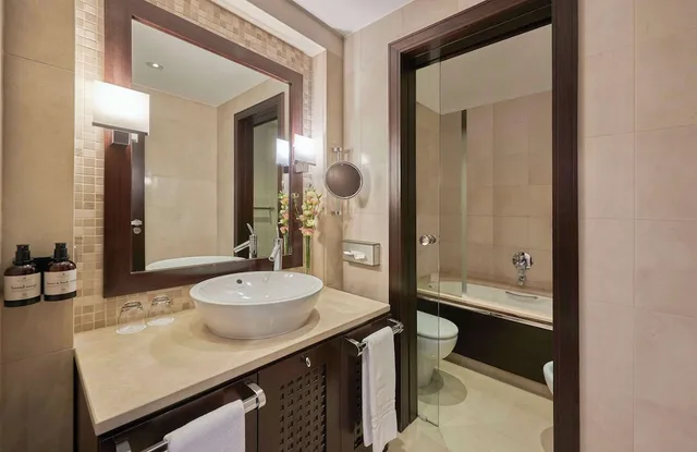 جناح بسرير كينج بإطلالة على المدينة مع سرير إضافي، NH Collection A Coruna Finisterre 6/7