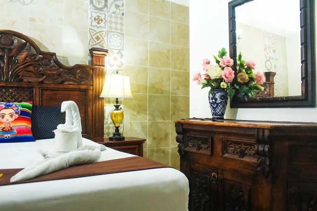 غرفة قياسية بسرير مزدوج بإطلالة على المسبح، Hotel Palacio Canton 1/10