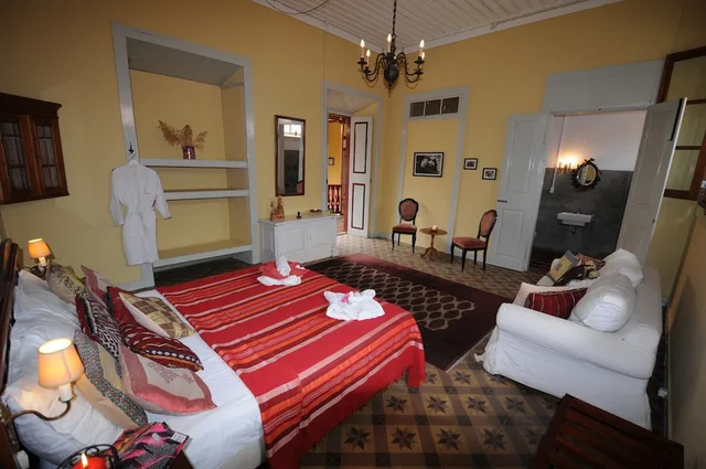 Inner, Family, 1 Double and 1 Single Bed, Private Bathroom، The Colonial Guest House 1/1