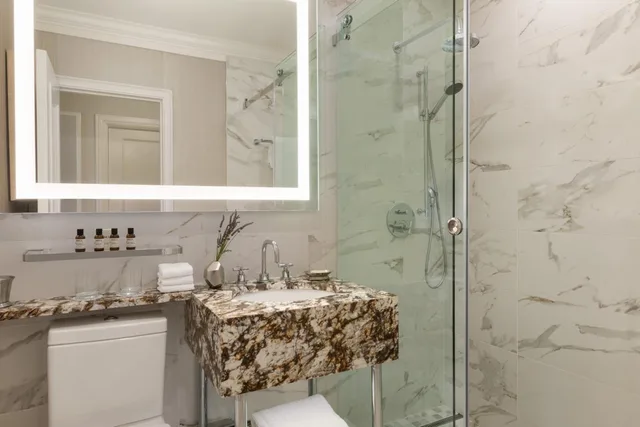 Fairmont Gold, Grand, King Bed، Fairmont Hotel Vancouver 9/10