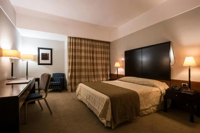 غرفة تنفيذية بسرير مزدوج، FlyOn Hotel and Conference Center 2/2
