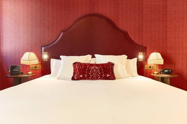 غرفة ديلوكس بشرفة، HOTEL ESPANA RAMBLAS 5/10