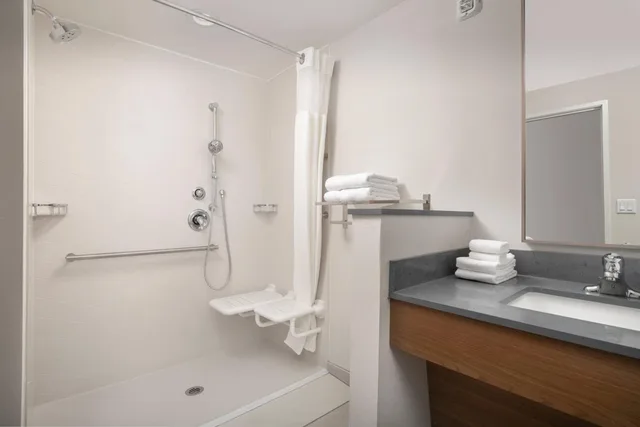 غرفة بسريرين كوين، Fairfield Inn & Suites By Marriott New Orleans Metairie 14/16