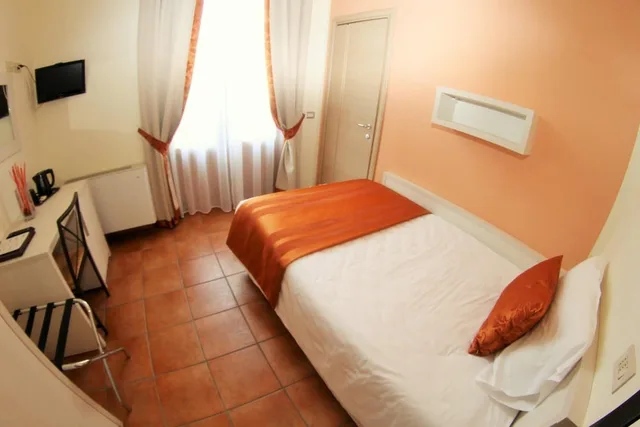 1 Bedroom, Basic, Quadruple, 3 Beds, Hotel Bella Firenze 1/7