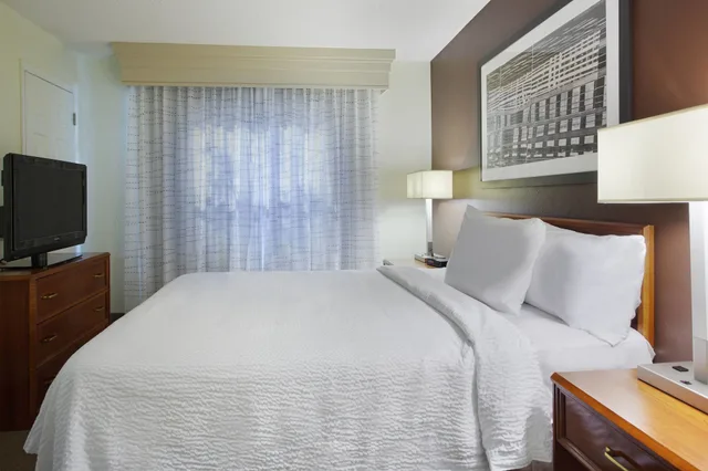 استوديو بسرير كينج مع أريكة، Residence Inn by Marriott Greenville-Spartanburg Airport 2/6