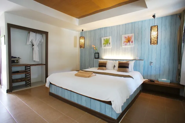 Room, Pool Side, Jetted Tub، The Hideaway Resort 2/5