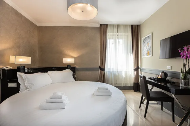 Deluxe, Double Bed, Hotel Castellino Roma 2/8