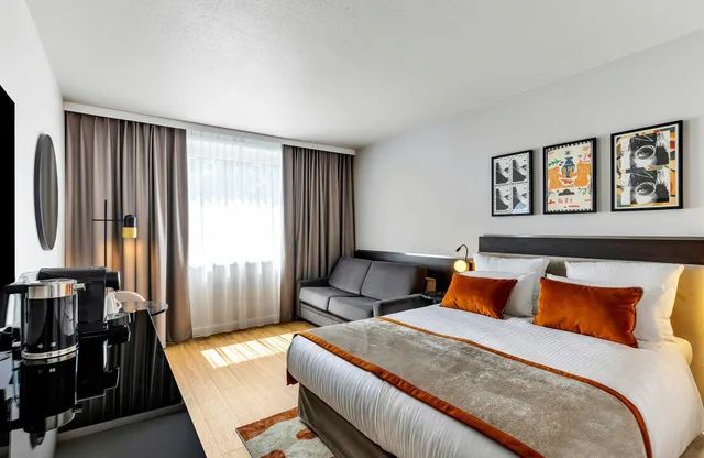 غرفة عائلية بسرير مزدوج مع أريكة، Leonardo Hotel Hannover Medical Park 1/5