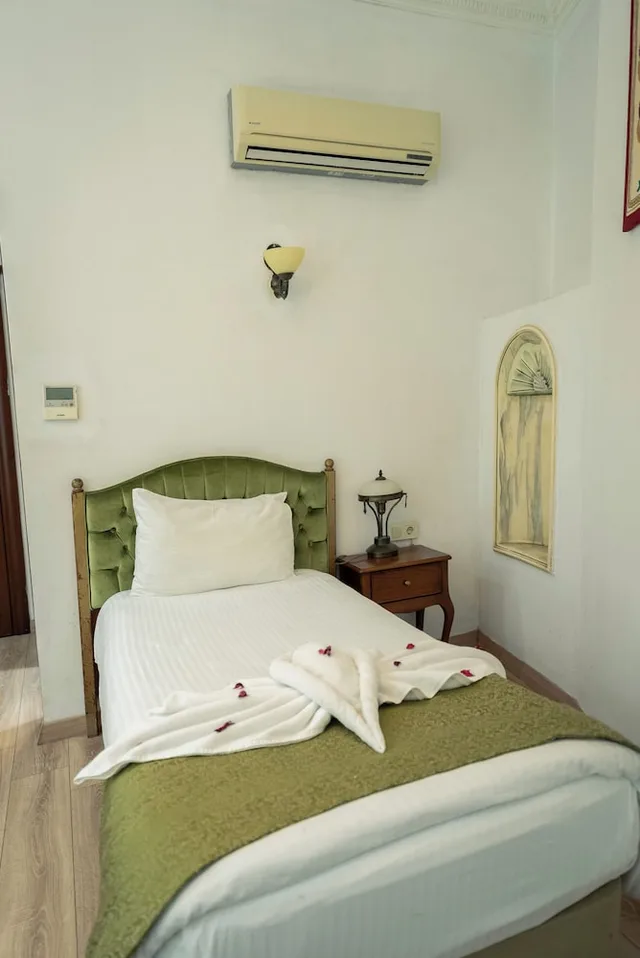 Economy, Basement, Triple, Double Bed، Basileus Hotel 3/8