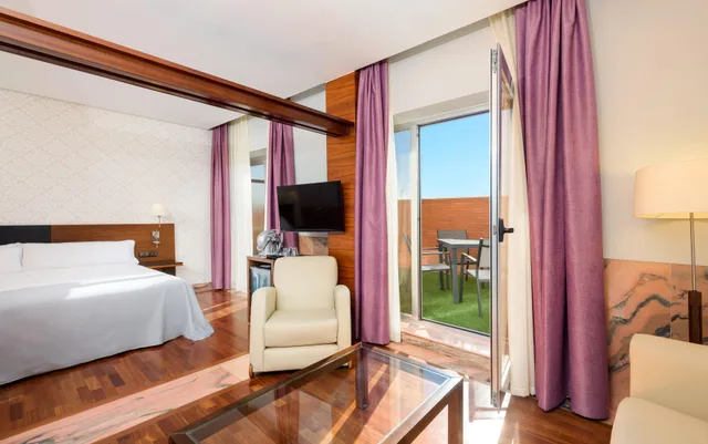 Master, Junior Suite, Terrace، Hotel Murcia Rincon de Pepe Affiliated by Melia (ex Tryp Murcia) 4/8