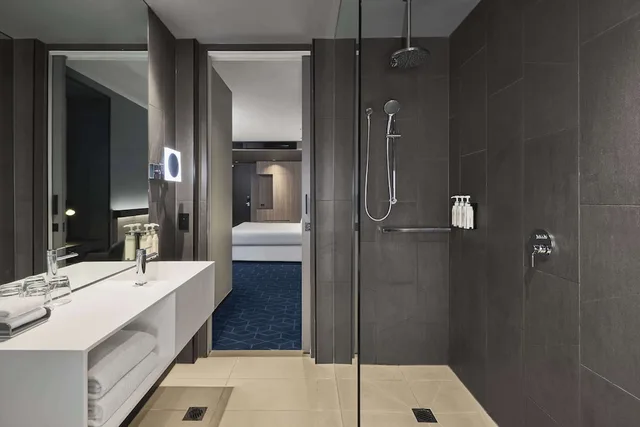 غرفة قياسية بسرير كينج، Vibe Hotel Melbourne Docklands 2/6