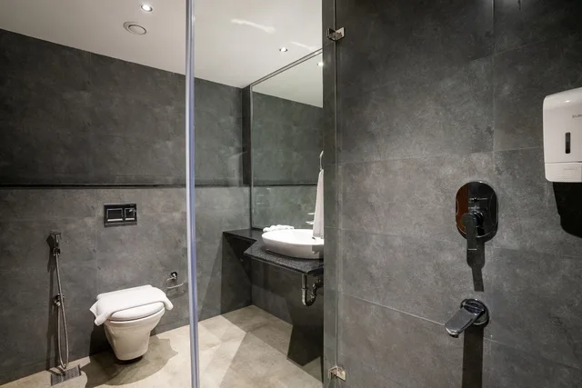 غرفة تنفيذية بسرير كينج، Lilac Hotel, Guruvayur 2/3