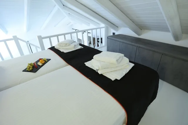 Grand, Loft, Suite, Twin Beds, Pool View, Sofa، Yianna Hotel 6/8