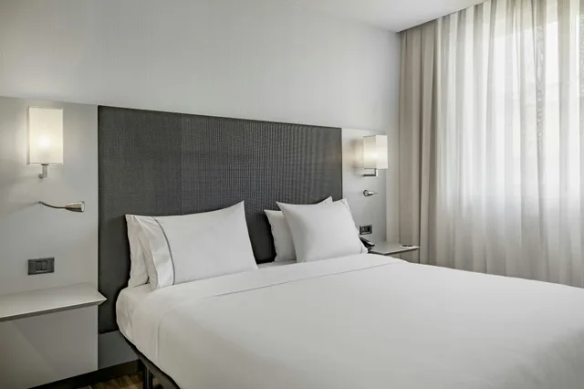 غرفة بسرير مزدوج، AC Hotel Burgos by Marriott 1/2