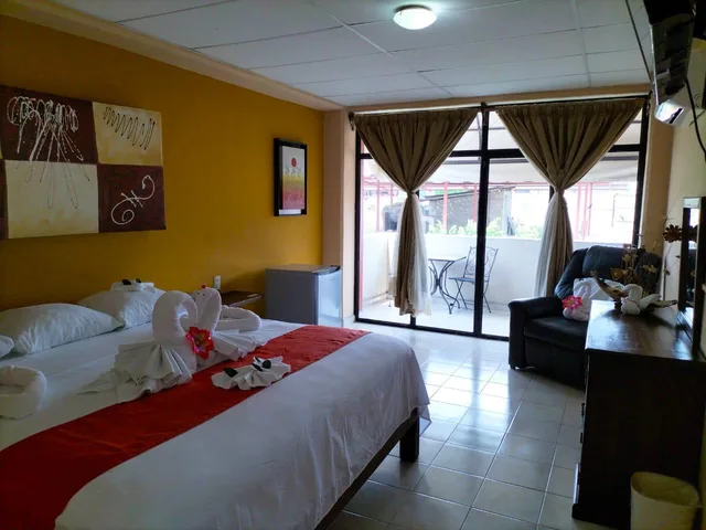 جناح مفرد، Hotel Savaro 3/8