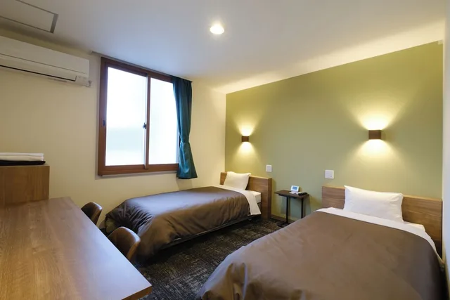 Twin Beds, Sofa, East Wing، Matsuyama New Grand Hotel 2/10