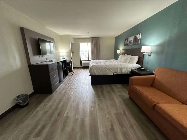 Upgrade, Suite, King Bed، Sleep Inn & Suites Pineville - Alexandria 2/4