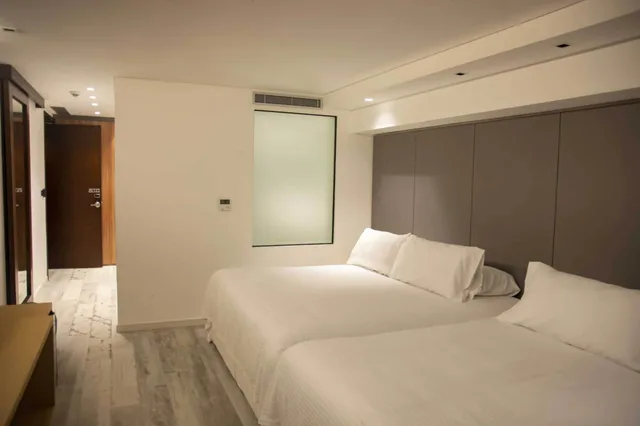 جناح استوديو غراند بسريرين كينج بجاكوزي، HOTEL LA CAPILLA 1/7
