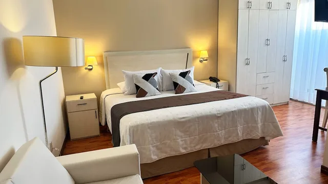 Master, Apartment, Queen and Twin Beds، Delfines Hoteles 2/10