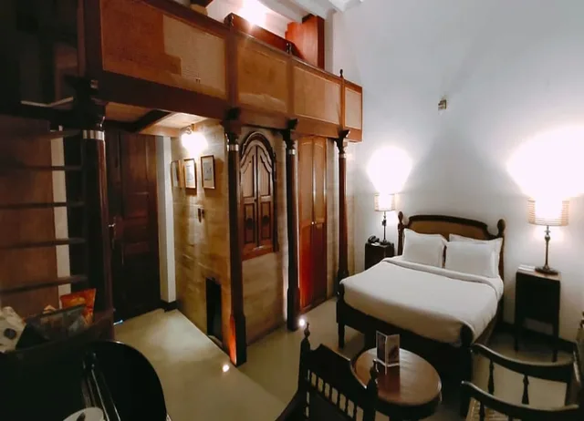 جناح فاخر بسرير كوين، Le Duplex 9/10