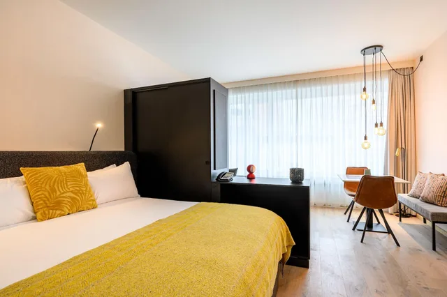 استوديو تنفيذي عائلي بمطبخ، Premier Suites Plus Antwerp 1/4