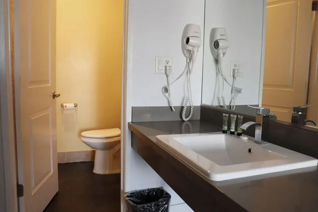 Standard, Triple, 3 Beds, Hometel Suites 2/3