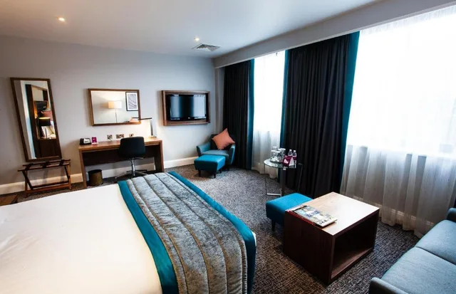 جناح جونيور بسرير كوين مع دخول الصالة، Crowne Plaza Leeds Hotel 4/6