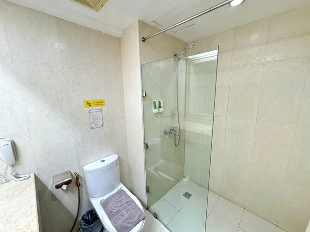غرفة ثلاثية عائلية، Golden Phoenix Hotel Boracay 7/10